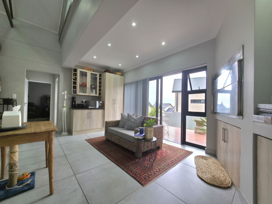 3 Bedroom Property for Sale in Outeniquasbosch Western Cape
